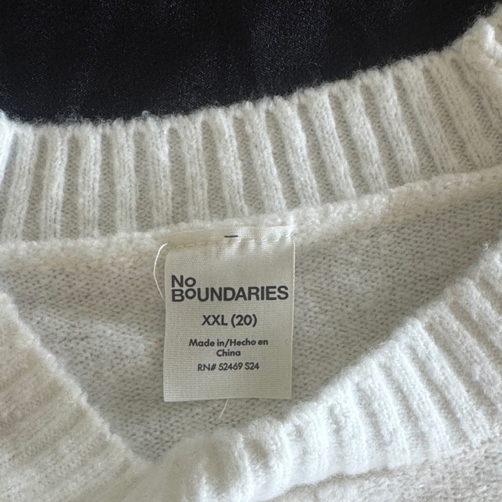 No Boundaries White Sweater with Pink Fair Isle Accents - Picture 2 of 3